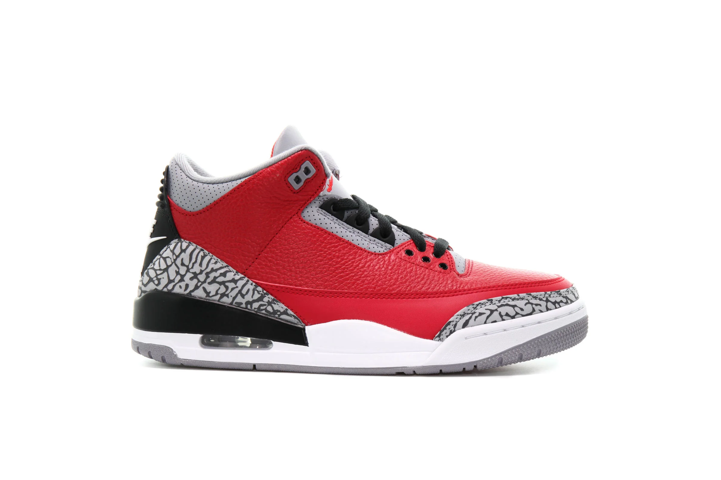 Air Jordan 3 RETRO SE "Fire Red"
