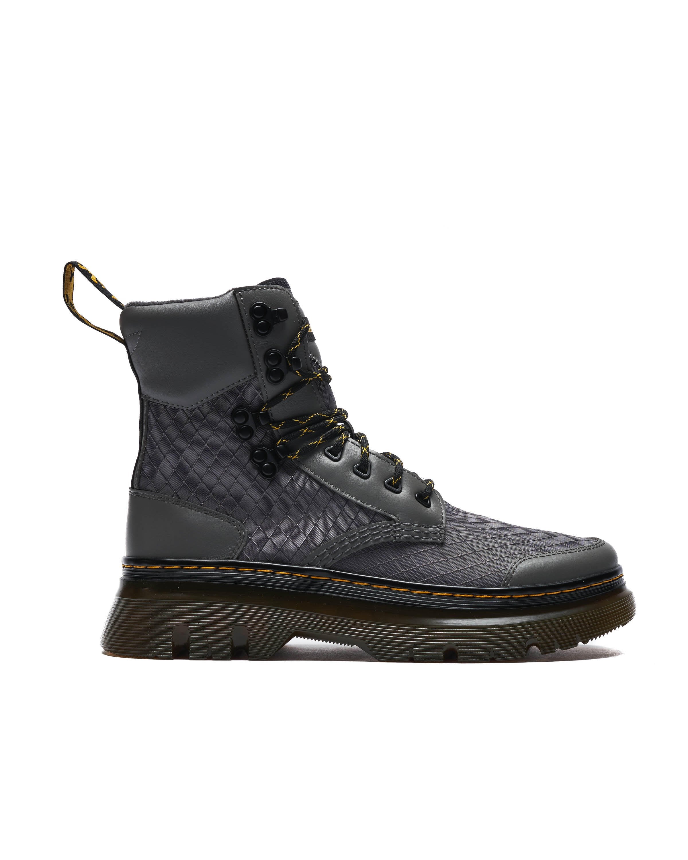 Dr. Martens Tarik