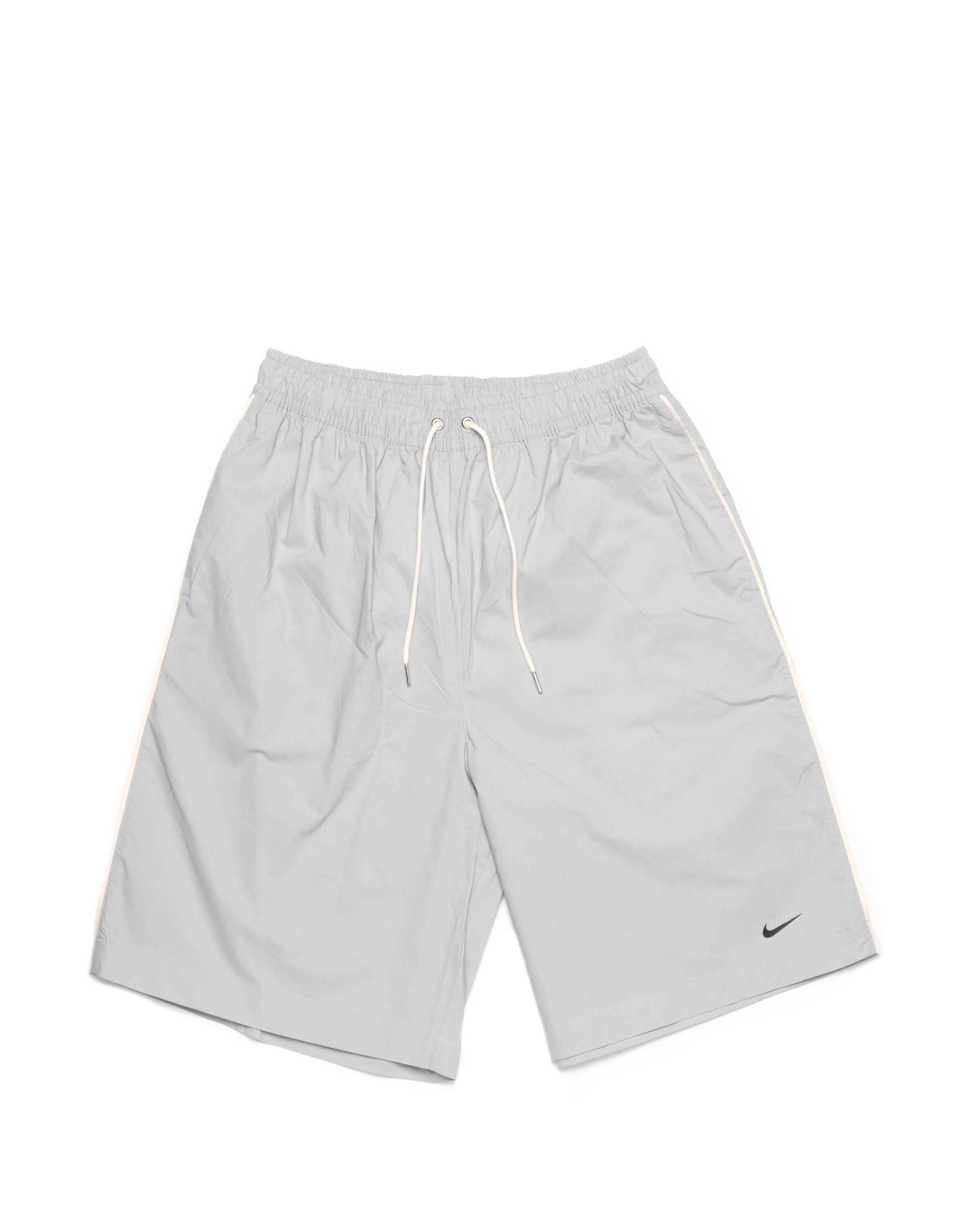 Nike ESSENTIALS WOVEN OVERSIZED SHORTS
